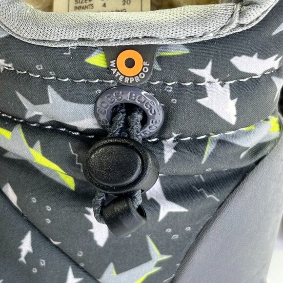 BOGS - B-Moc Sharks Kid's Snow Boots Infants Size 4 Winter Snow Outdoors - Picture 8 of 11